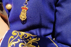 Detalle bocamanga y frontal uniforme